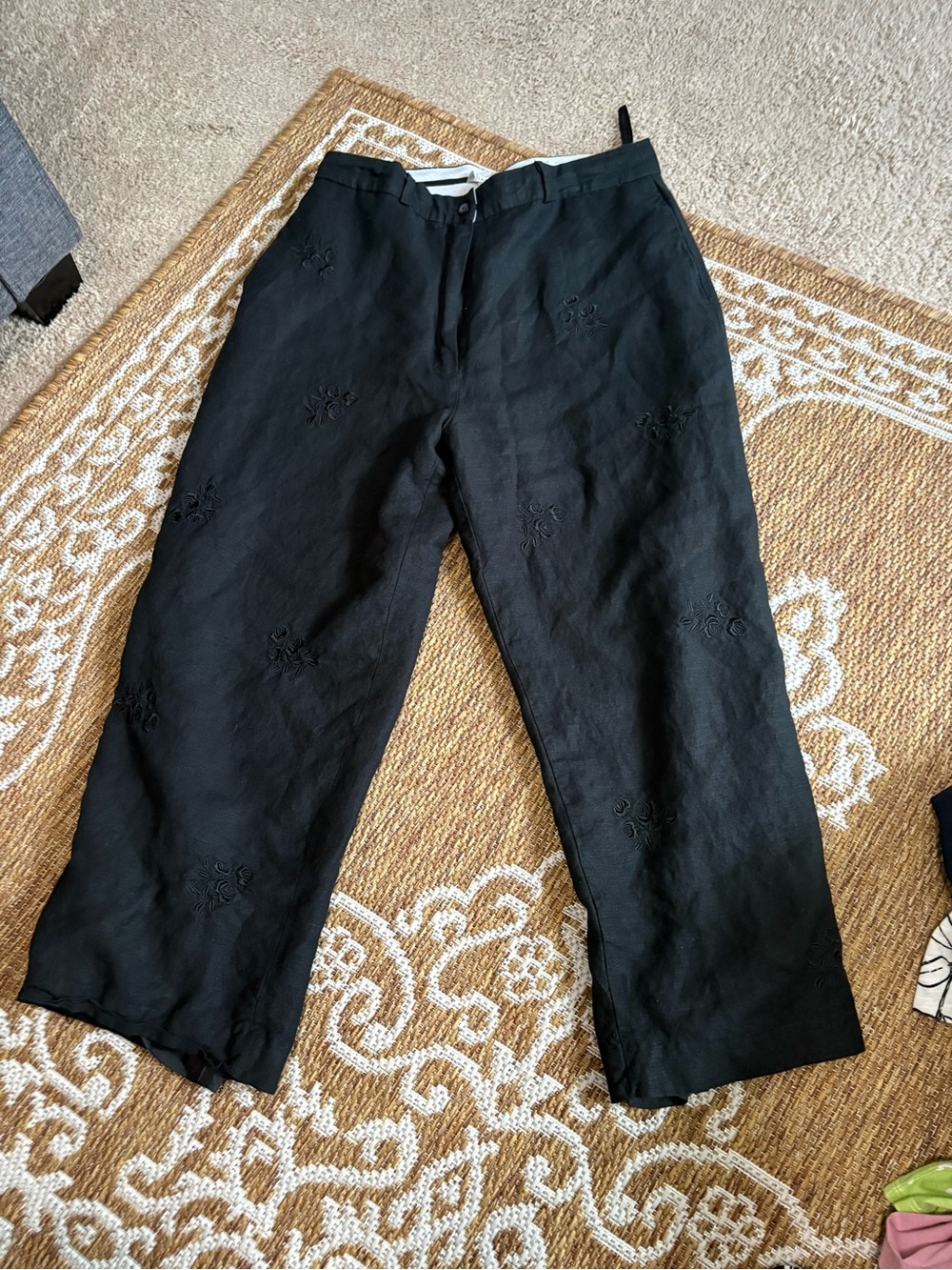 Jillian Jones Woman's  LINEN/Rayon  Pants Sz 12  Black Embroidered Roses design